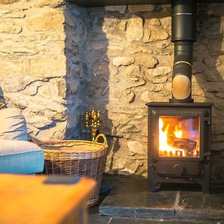 St Davids Hideaway With Roll-Top Bath & Log Burner エクステリア 写真