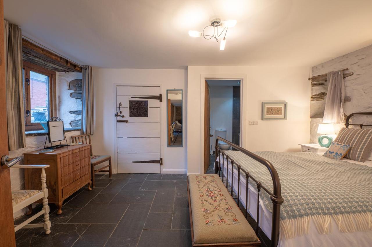 St Davids Hideaway With Roll-Top Bath & Log Burner エクステリア 写真