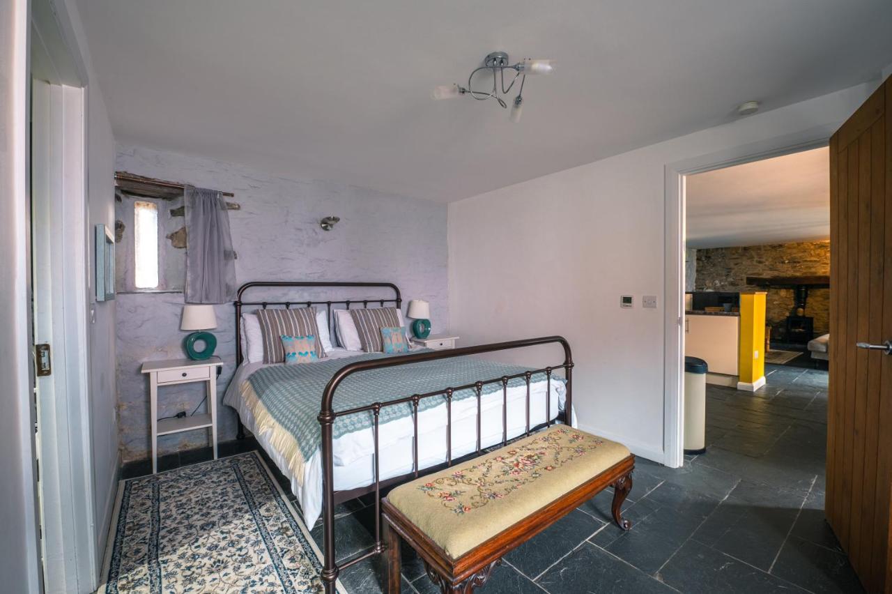 St Davids Hideaway With Roll-Top Bath & Log Burner エクステリア 写真